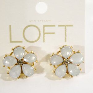 Ann Taylor LOFT Opal Crytal Daisy Stud Earrings NWT 29.50